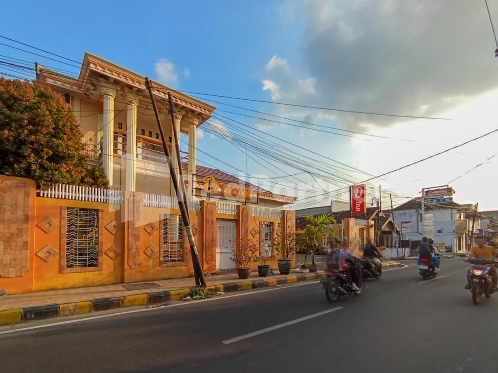 Orange Inn Redpartner Madiun Eksteriør bilde