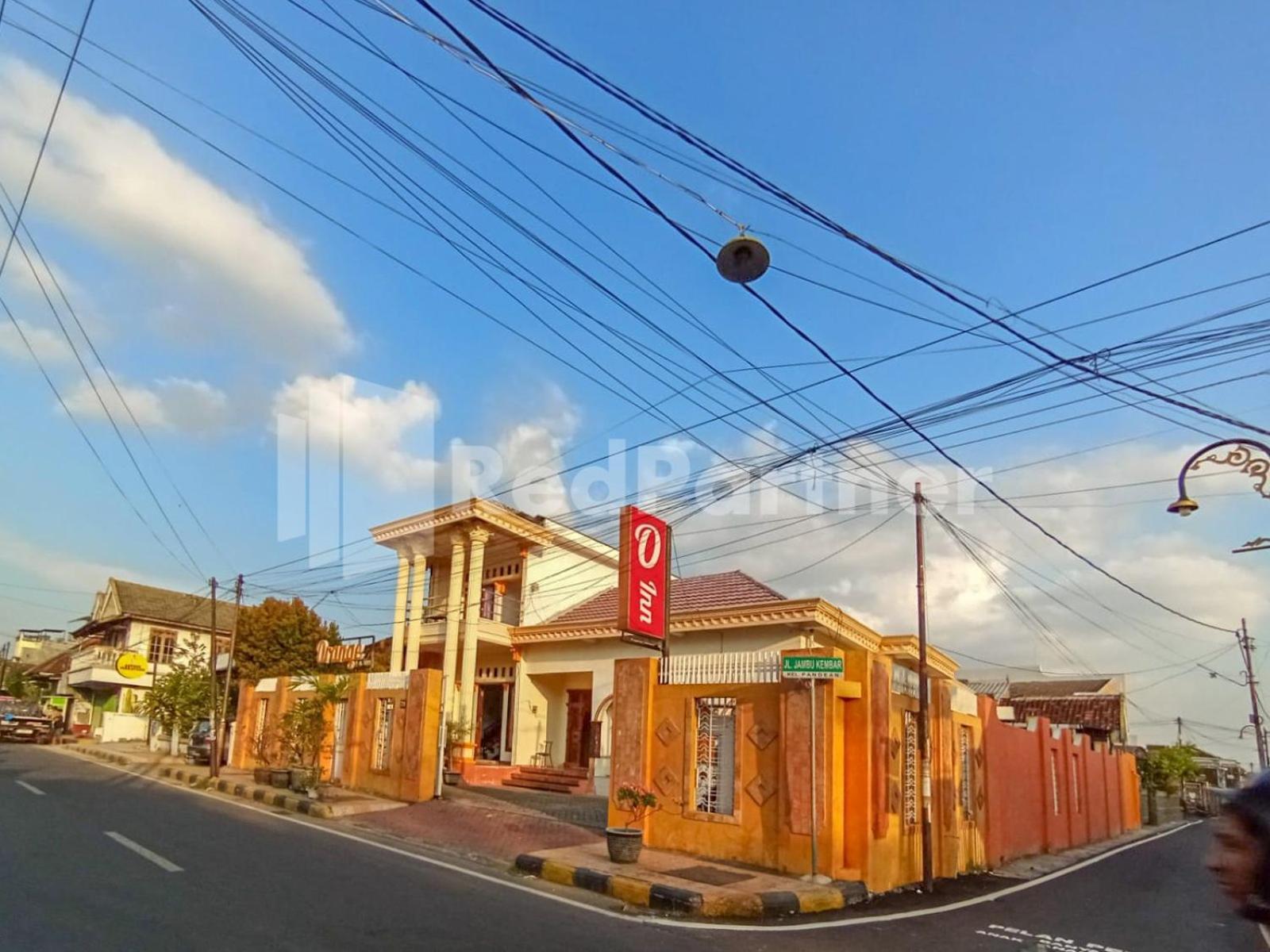 Orange Inn Redpartner Madiun Eksteriør bilde